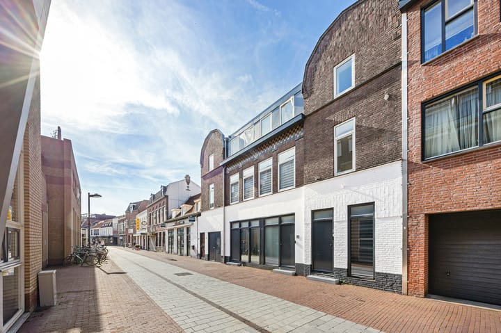 Appartement te koop: Beekstraat 67E, Weert