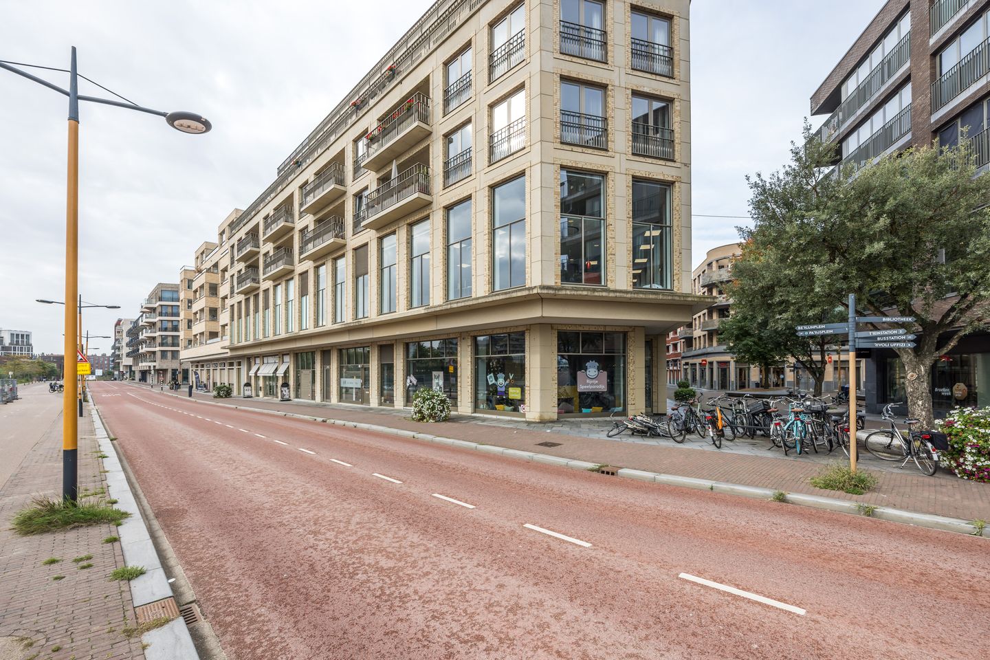 Bekijk foto 2 van Centrumboulevard 357-A