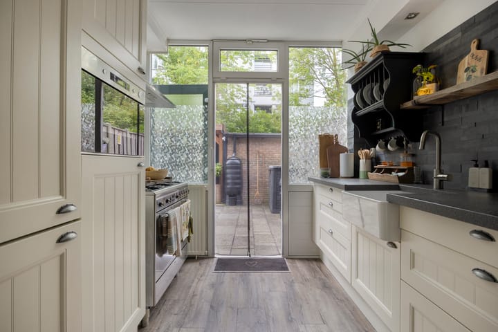 Photo 4 of Dickensstraat 32