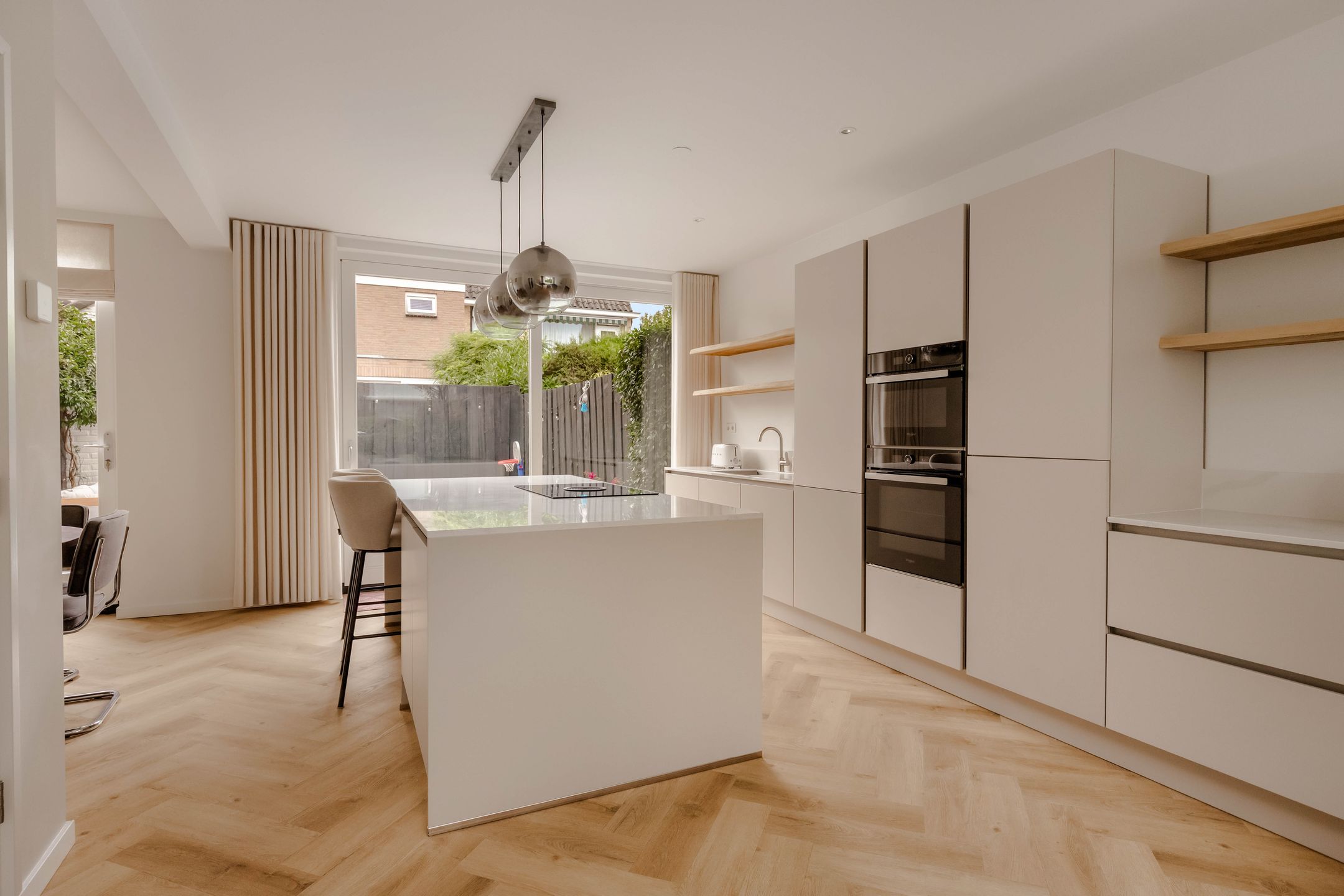 Photo 6 of Henk Oostveenstraat 8