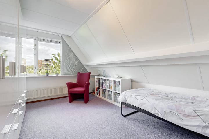 Twee-onder-één-kap te koop: Winterkade 27, Leiderdorp