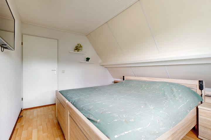 Twee-onder-één-kap te koop: Winterkade 27, Leiderdorp