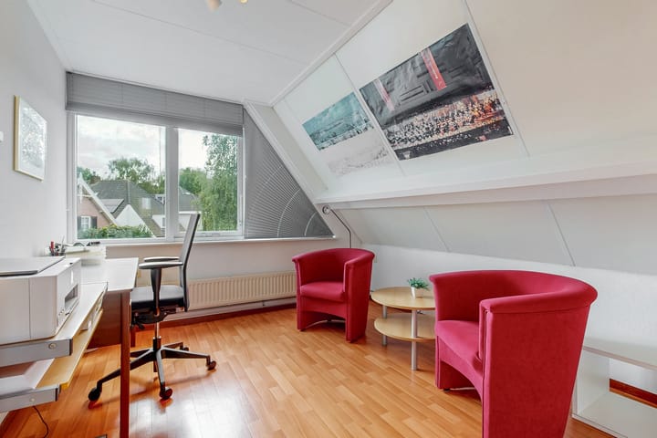 Twee-onder-één-kap te koop: Winterkade 27, Leiderdorp