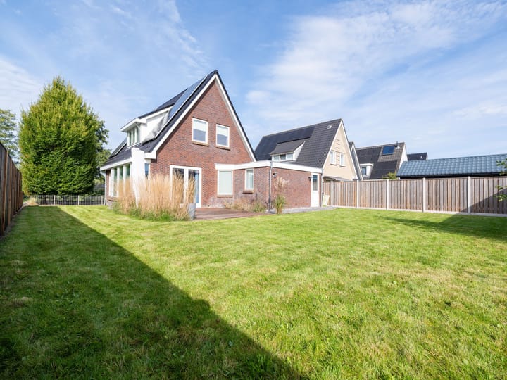 Vrijstaande woning te koop: Paardenbloem 8, Drachten