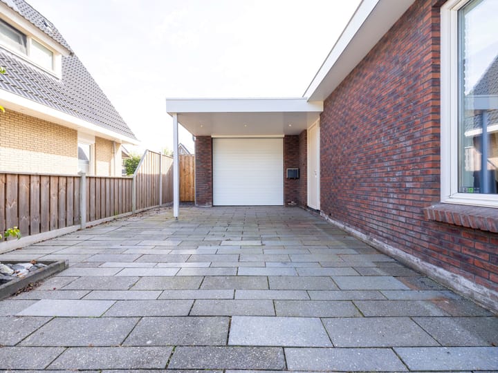 Vrijstaande woning te koop: Paardenbloem 8, Drachten