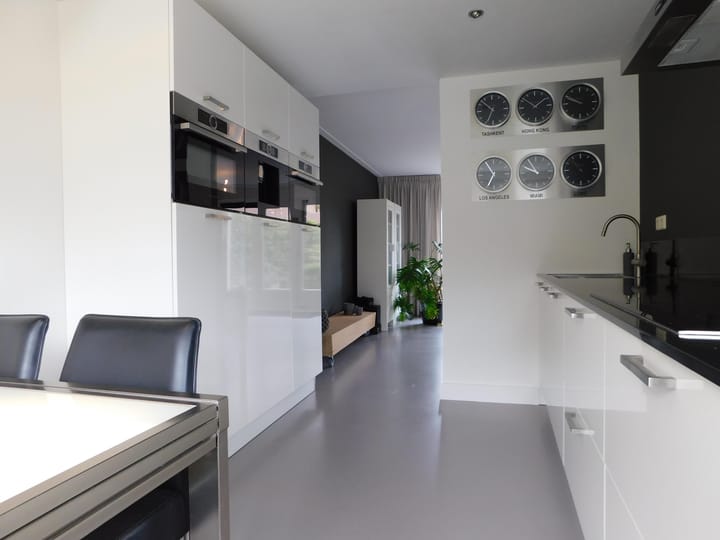 Tussenwoning te huur: Paganiniplantsoen 62, Nieuw-Vennep