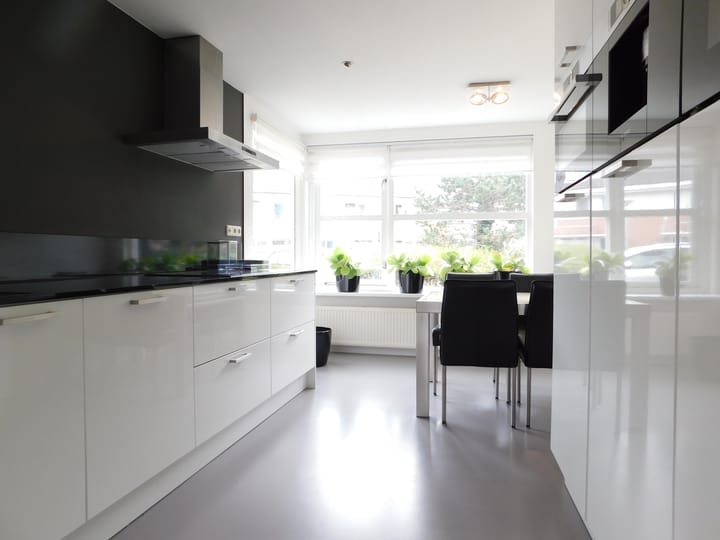 Tussenwoning te huur: Paganiniplantsoen 62, Nieuw-Vennep