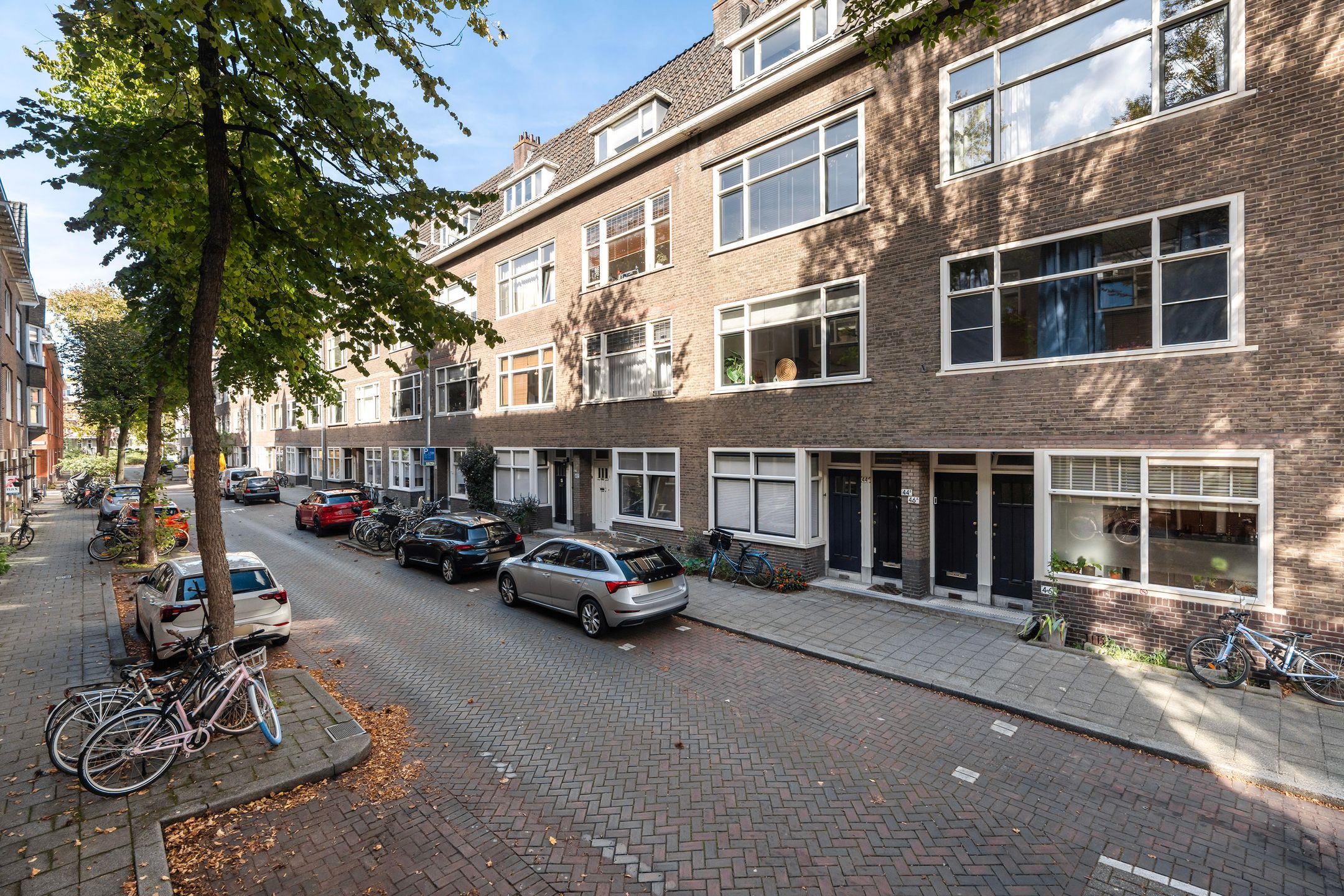 Photo 30 of Heemskerkstraat 44-B01