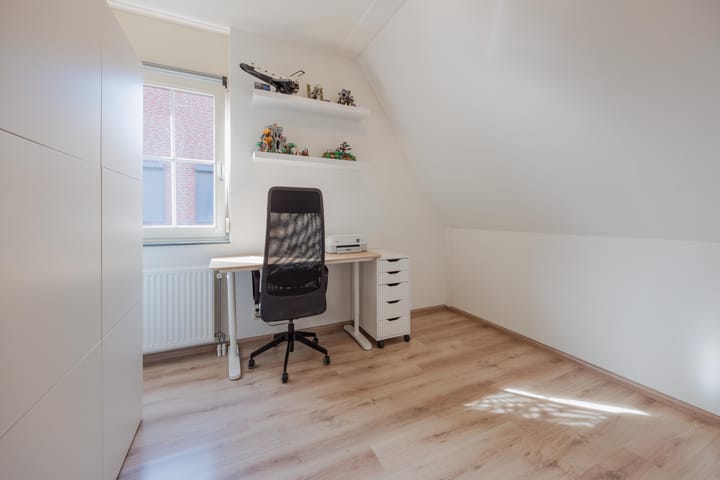 Twee-onder-één-kap te koop: Irenestraat 21, Meerlo