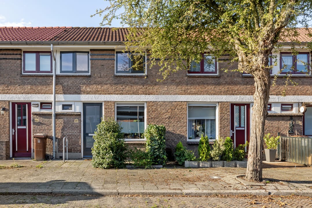 Photo 2 of M. de Klerkstraat 24