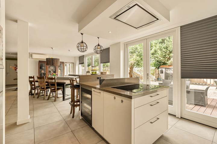 Vrijstaande woning te koop: Hilverbeekstraat 8, Amsterdam
