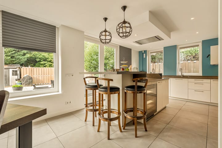 Vrijstaande woning te koop: Hilverbeekstraat 8, Amsterdam