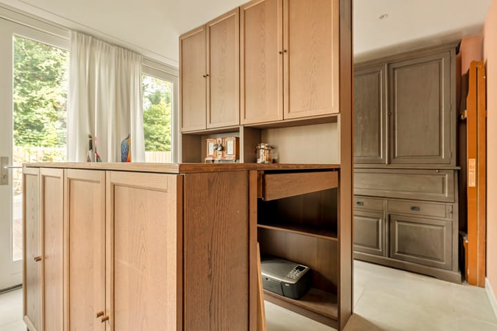 Vrijstaande woning te koop: Hilverbeekstraat 8, Amsterdam