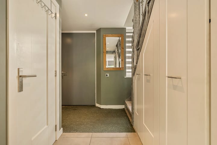 Vrijstaande woning te koop: Hilverbeekstraat 8, Amsterdam