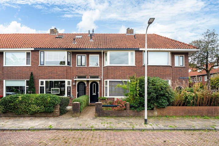 Tussenwoning te koop: Johan de Walestraat 4, Leeuwarden