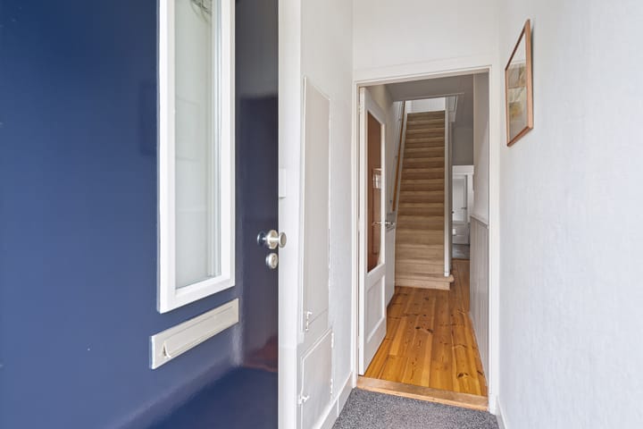 Tussenwoning te koop: Johan de Walestraat 4, Leeuwarden