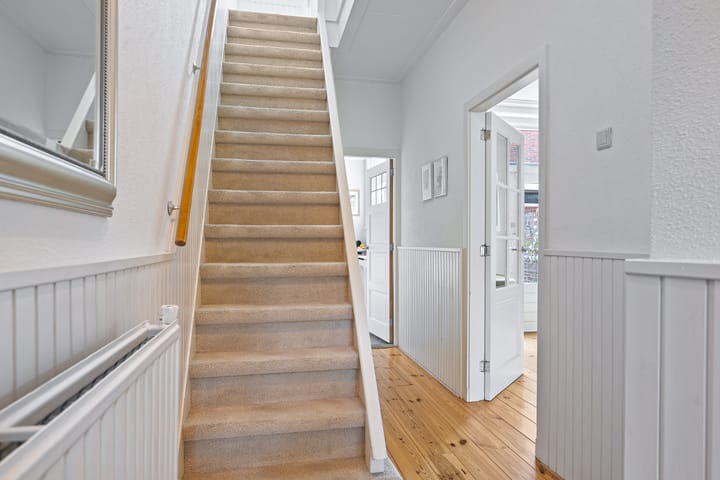 Tussenwoning te koop: Johan de Walestraat 4, Leeuwarden