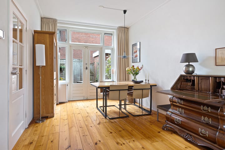 Tussenwoning te koop: Johan de Walestraat 4, Leeuwarden