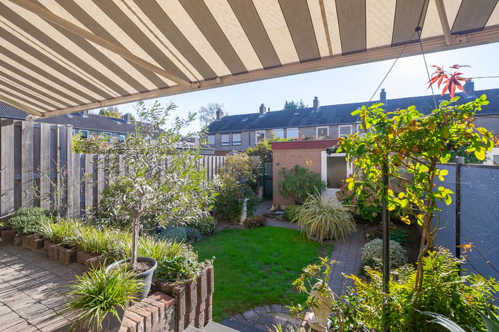 Tussenwoning te koop: Pomonahof 23, Maastricht