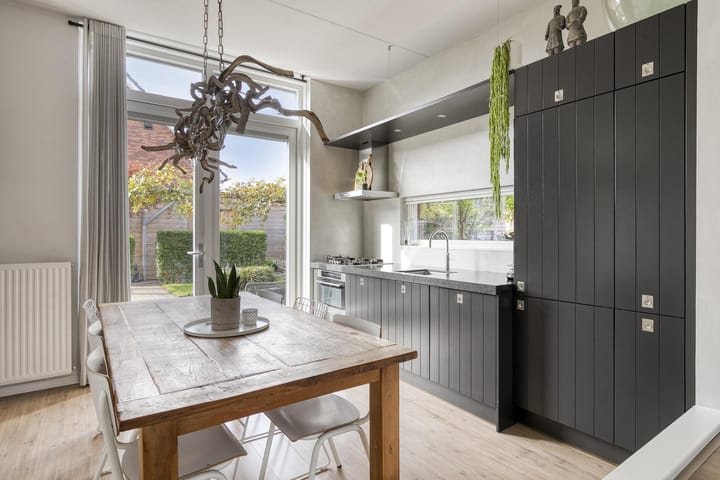 Hoekwoning te koop: Hanzelaan 64, Kampen