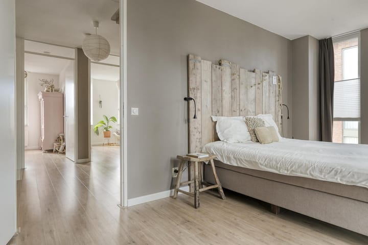 Hoekwoning te koop: Hanzelaan 64, Kampen