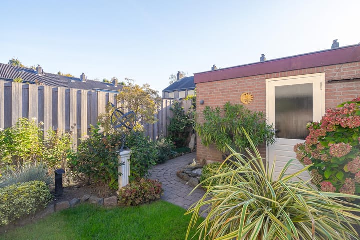 Tussenwoning te koop: Pomonahof 23, Maastricht