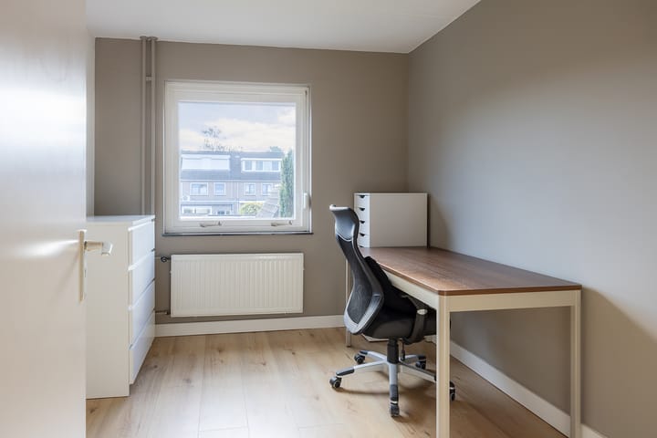 Tussenwoning te koop: Burgemeester Notermansstraat 9, Best