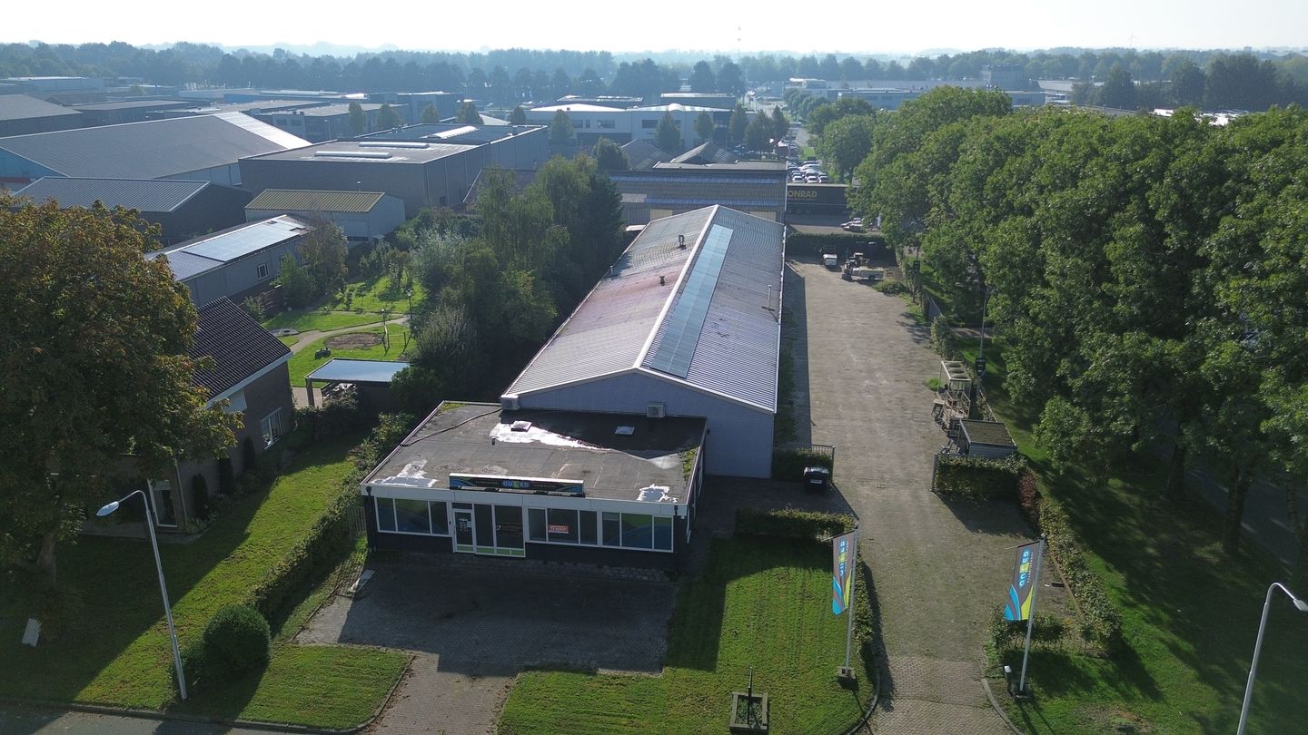 Bekijk foto 3 van Industrieweg 18