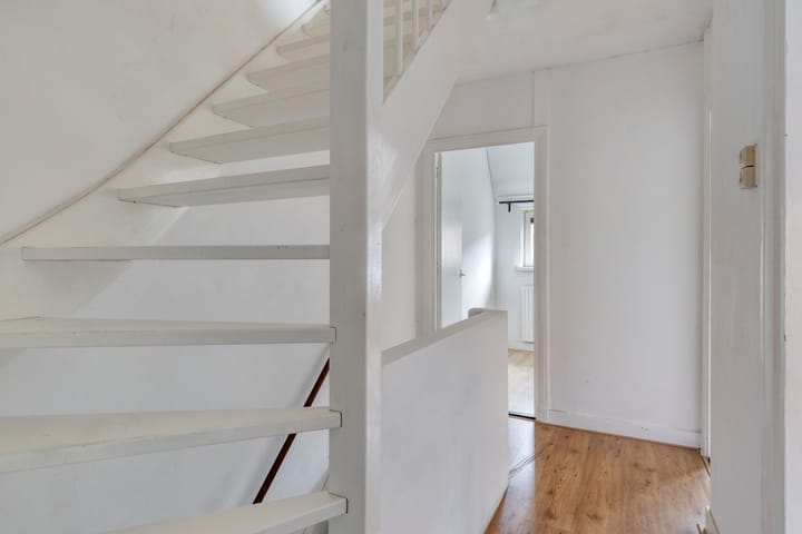 Tussenwoning te koop: Billitonstraat 25, Delft