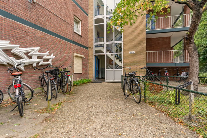 Appartement te koop: Anna van Burenlaan 152, Ede