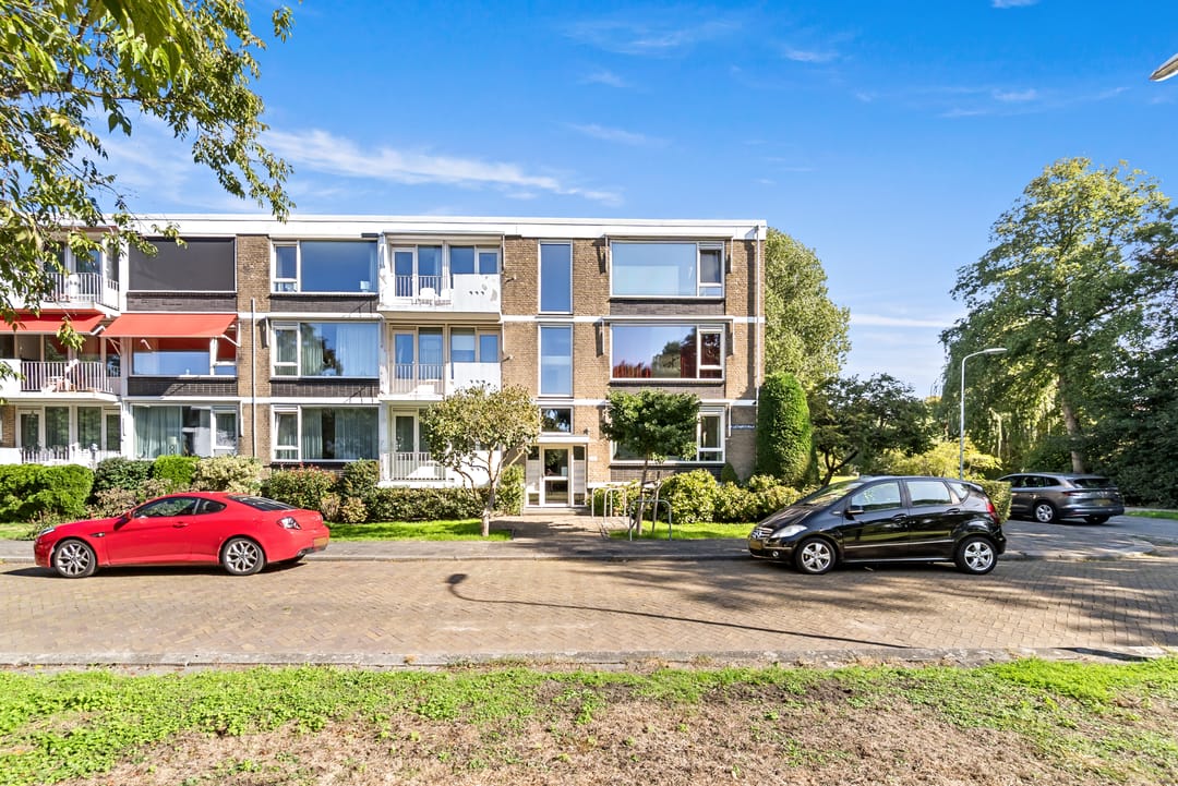 Photo 2 of Jan Ligthartstraat 2