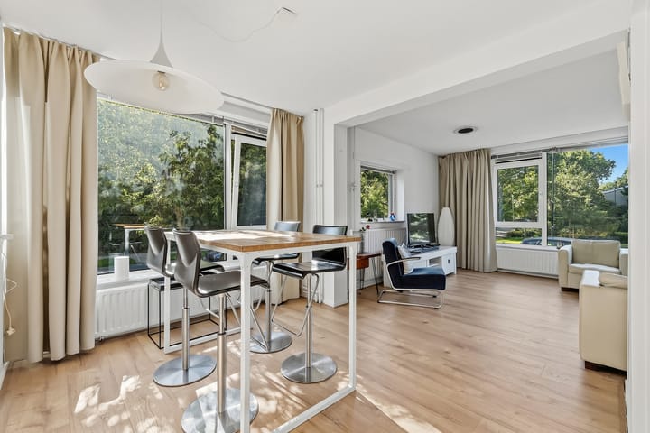 Appartement te koop: Jan Ligthartstraat 2, Voorburg