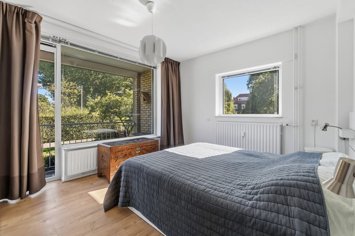 Appartement te koop: Jan Ligthartstraat 2, Voorburg