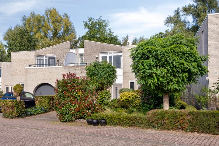 Twee-onder-één-kap te koop: Leidschendamstraat 55, Tilburg