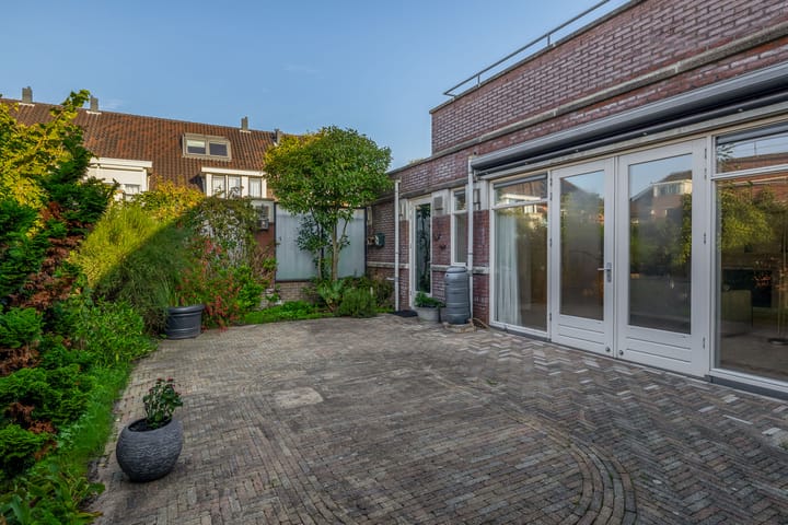 Twee-onder-één-kap te koop: Hofweg 20, Nootdorp