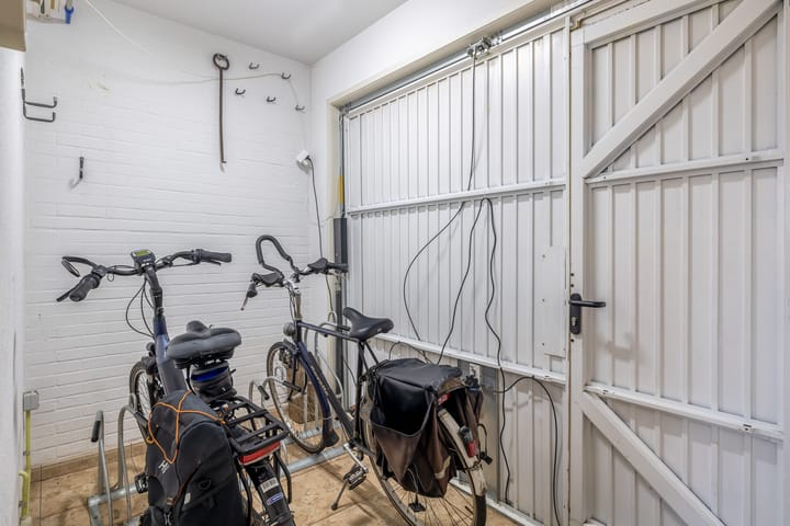 Twee-onder-één-kap te koop: Hofweg 20, Nootdorp