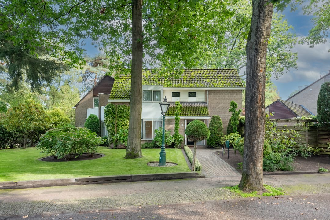 Foto 2 van Bilderdijklaan 1