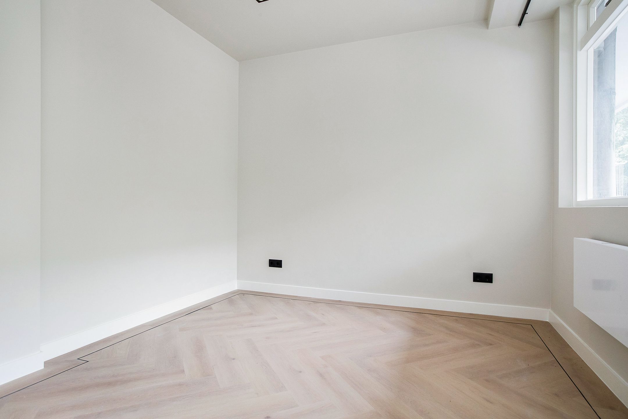 Photo 27 of Langswater 674