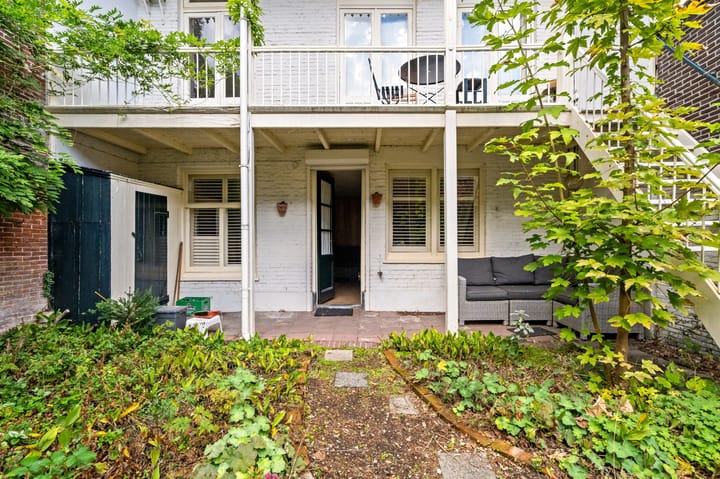 Tussenwoning te koop: Riouwstraat 65, 'S-Gravenhage