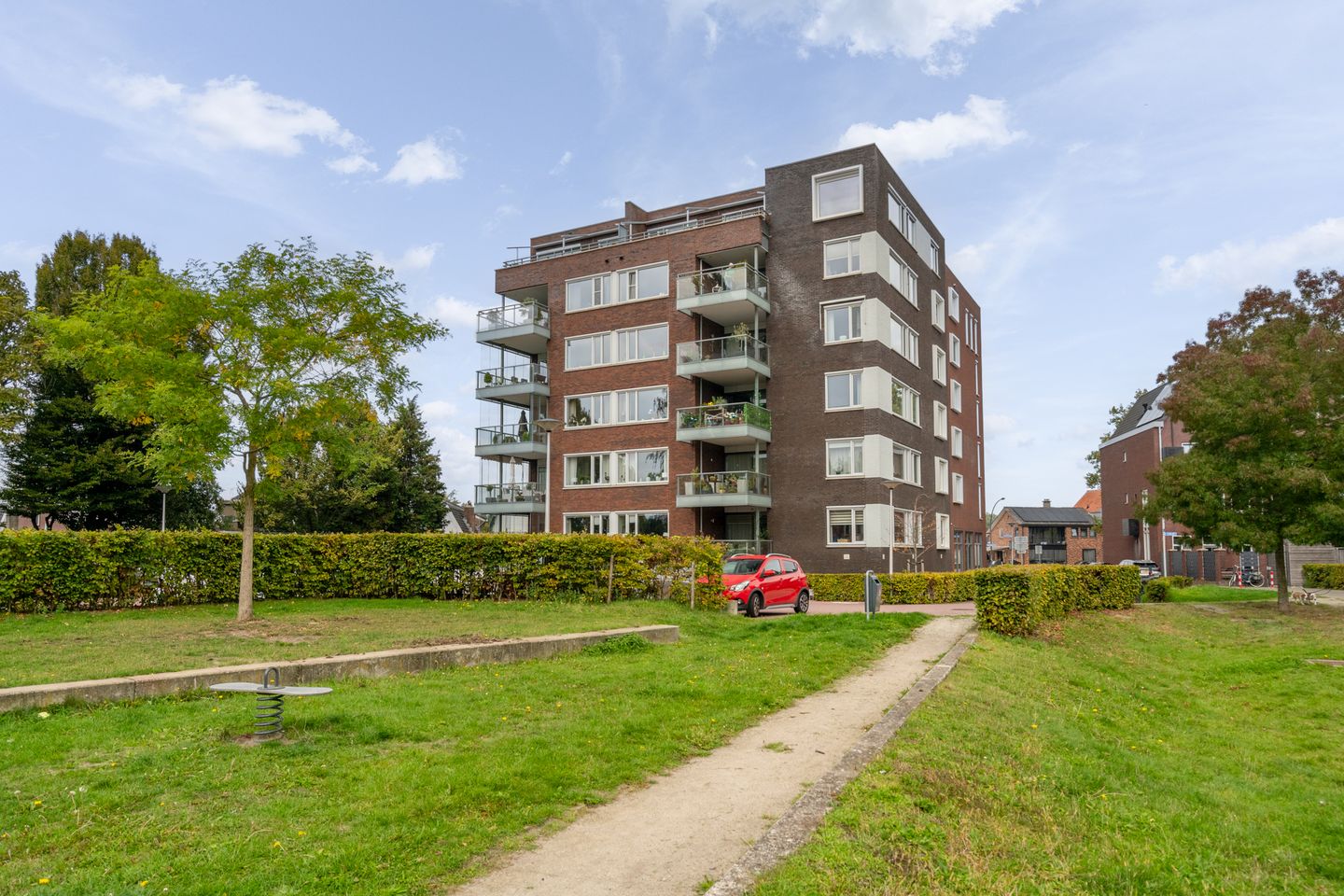 Photo 40 of Buizerdhof 42