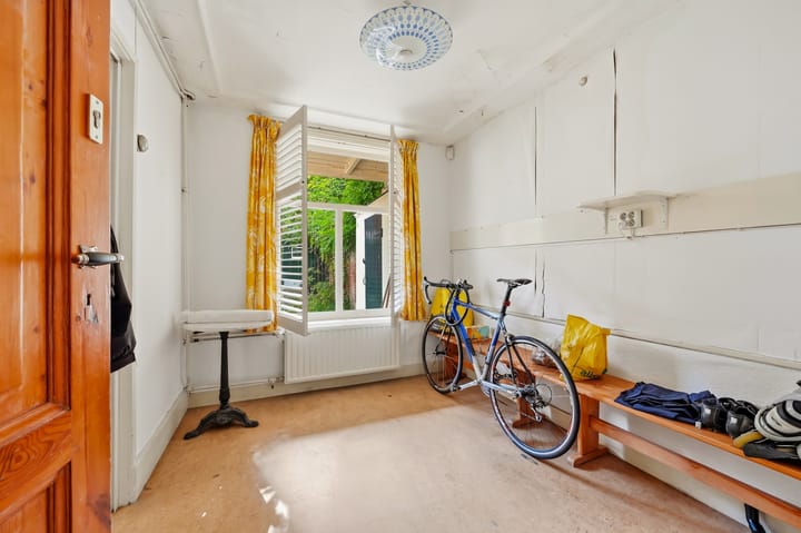 Tussenwoning te koop: Riouwstraat 65, 'S-Gravenhage