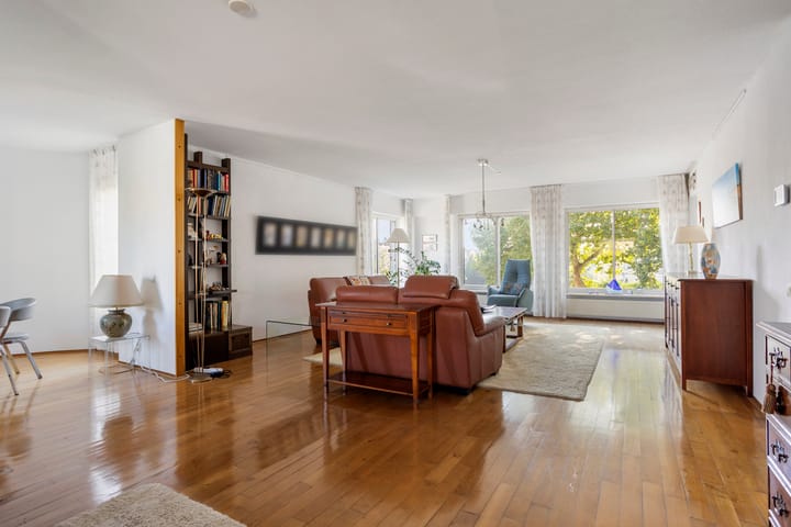 Appartement te koop: Koningin Julianaplein 31, Leidschendam