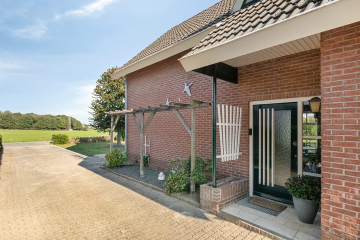 Vrijstaande woning te koop: Den Aam 9, Lengel