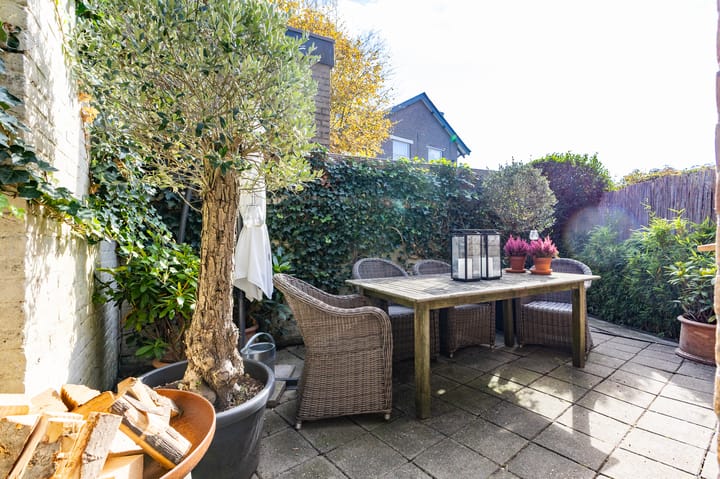 Twee-onder-één-kap te koop: Van Berckstraat 3, Velp (Ge)