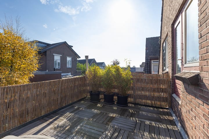 Twee-onder-één-kap te koop: Van Berckstraat 3, Velp (Ge)