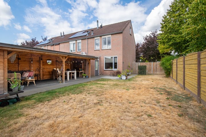 Hoekwoning te koop: Jac Reijnderslaan 8, Susteren