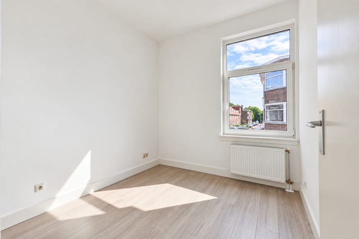 Appartement te koop: Dautzenbergstraat 111, 'S-Gravenhage