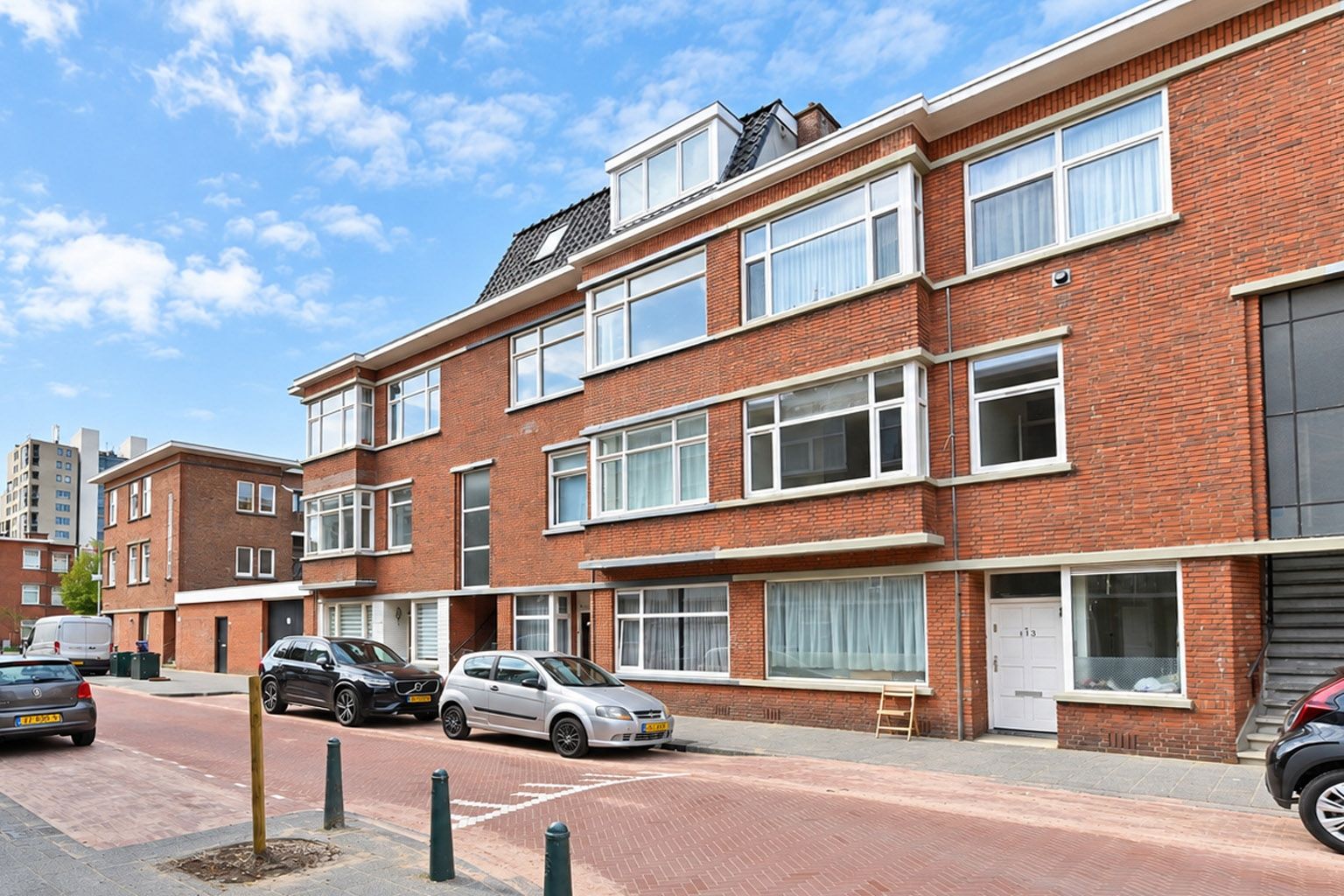 Photo 12 of Dautzenbergstraat 111