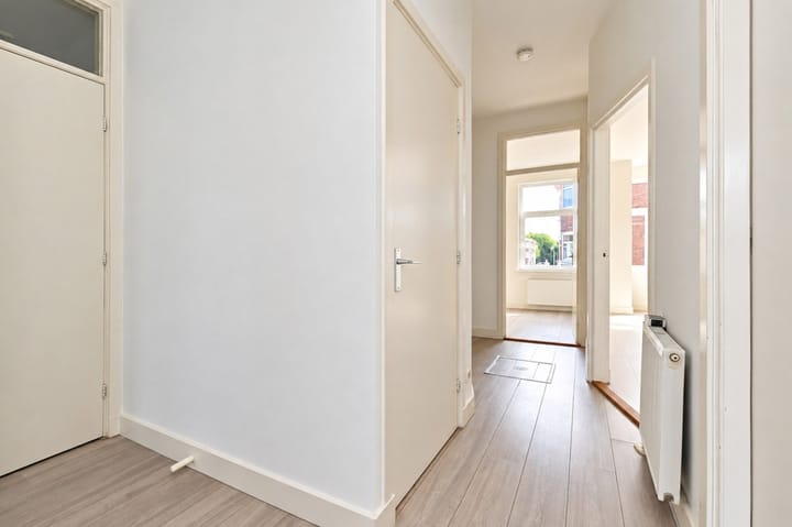 Appartement te koop: Dautzenbergstraat 111, 'S-Gravenhage