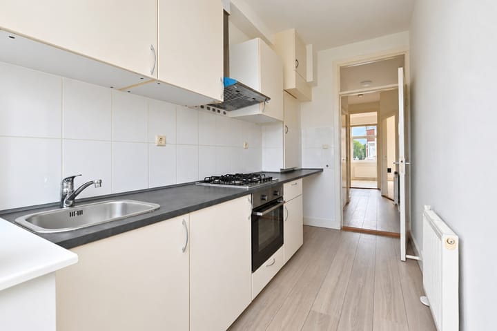 Appartement te koop: Dautzenbergstraat 111, 'S-Gravenhage
